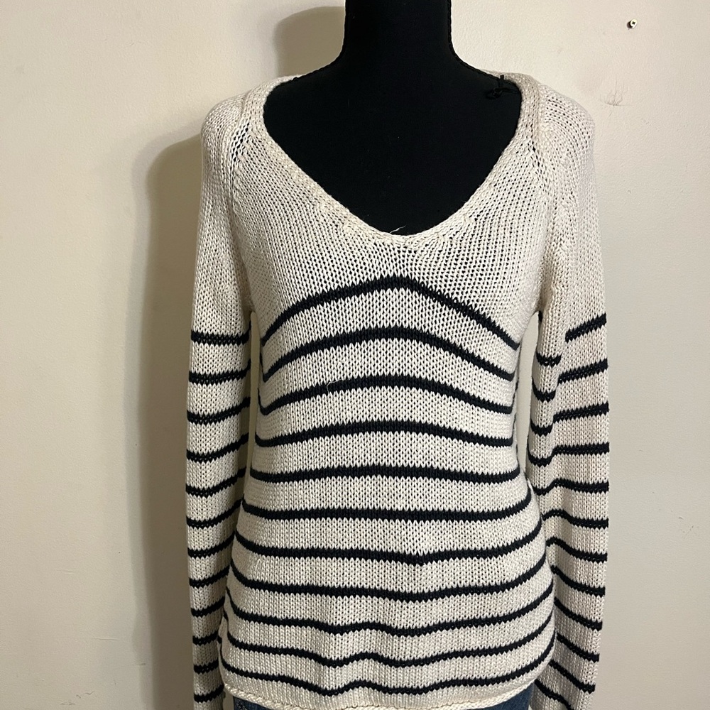 H&M Striped V-Neck Lightweight Knit Sweater - White & Black